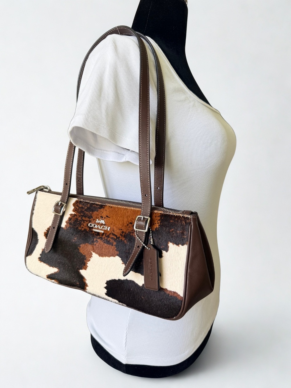 Coach Swing Zip Shoulder Bag in Cow Print Haircalf Leather NWOT / Like New